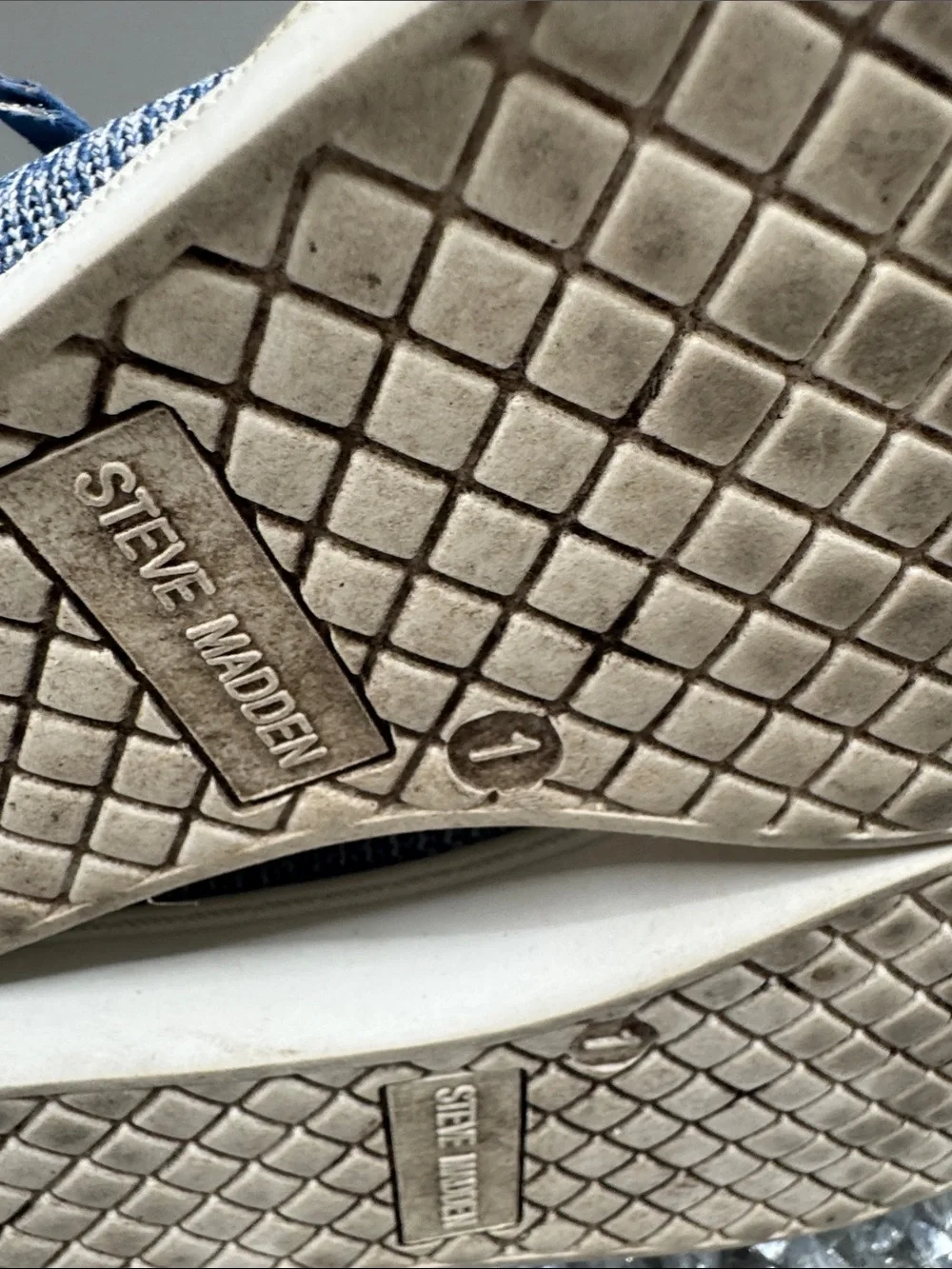 Steve Madden Blue Knit Wedge Sneaker with Side Zip EUC 1
